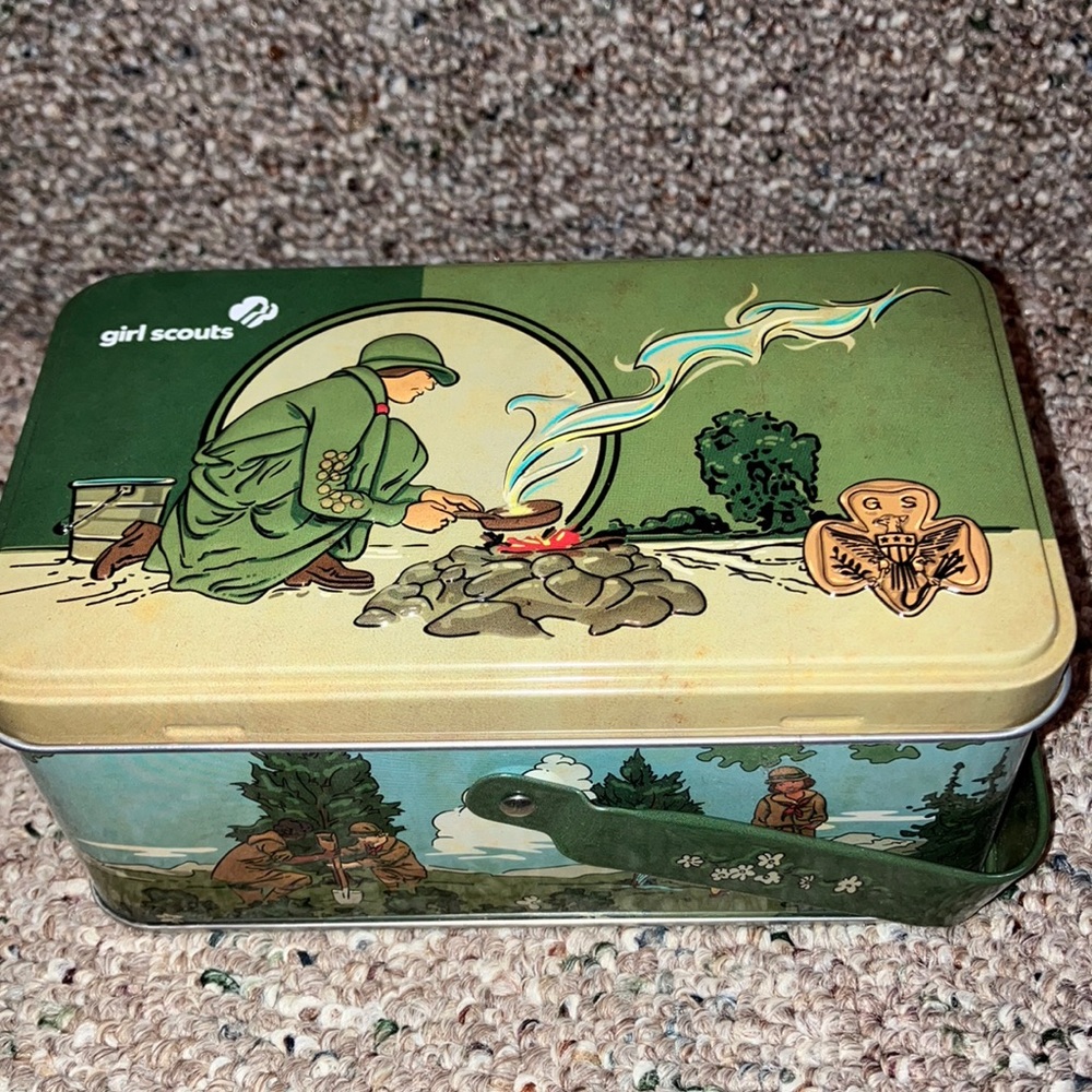 Girl Scout Tin
